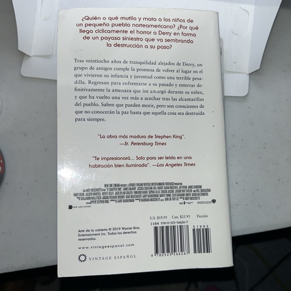 Stephen King “IT” in Spanish paperback - Picture 3 of 5